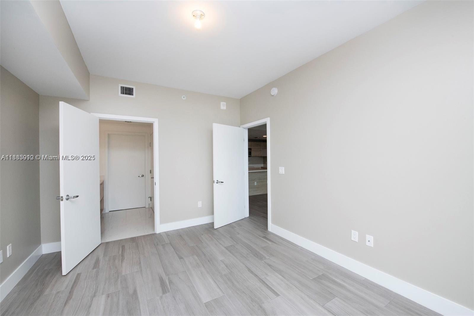 THE HARBOUR SOUTH CONDO - Residential Lease