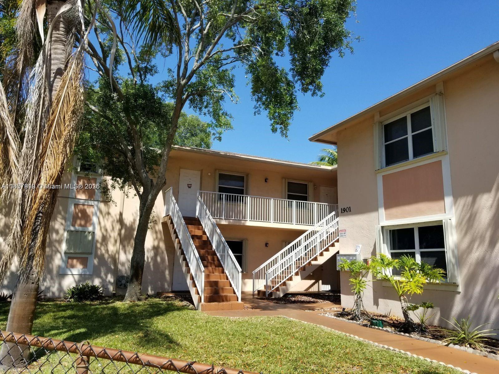 2 bed / 2 bath apartment in Hollywood with PARKING / WASHER & DRYER in unit. PRIVATE ENCLOSED PATIO in the back of the unit. Nearby schools include Florida Intercultural Academy, Florida Intercultural Academy Middle School and Paragon Academy of Technology. The closest grocery stores are Maciver Enterprises LLC, Closeout Grocery Buyers and Bus Stop Hollywood. Nearby coffee shops include Margarita's Bakery, Starbucks and Parrot Coffee & Deli. Nearby restaurants include Lino's Pizza, Chueta y Champus Colombian Restaurant and Face food Restaurant. 1901 Fillmore St is near Sheridan Street Addition Park, Holland Park and Stan Goldman Memorial Park.