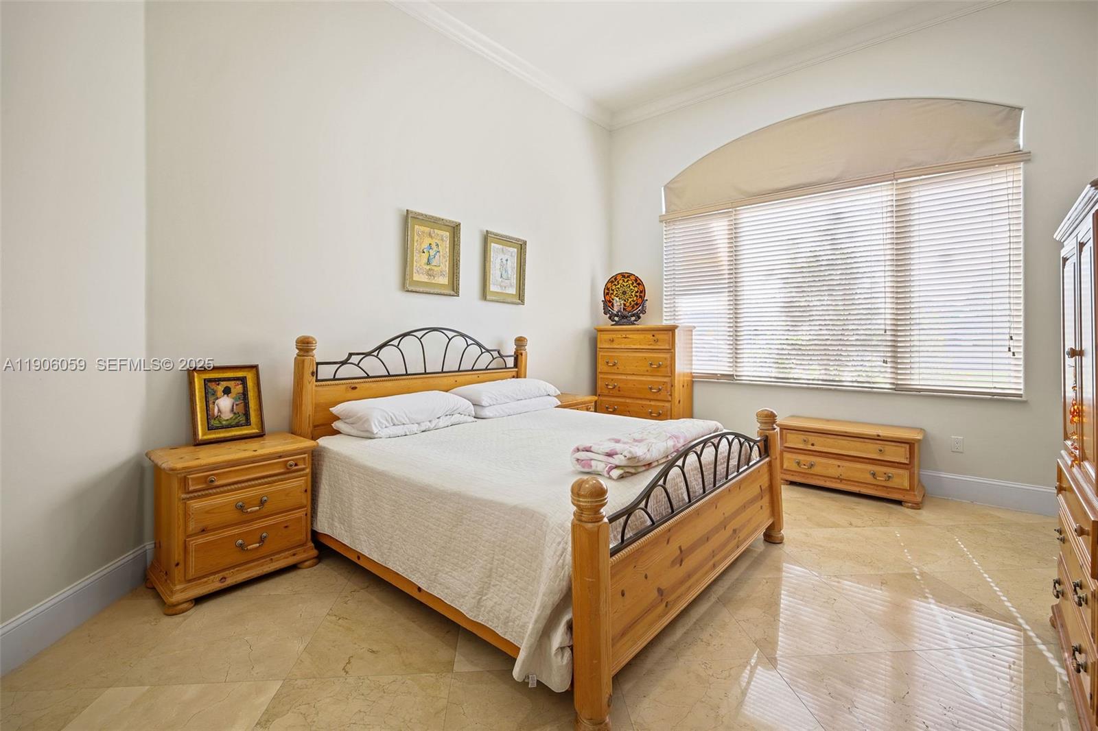 HORSE COUNTRY - Residential