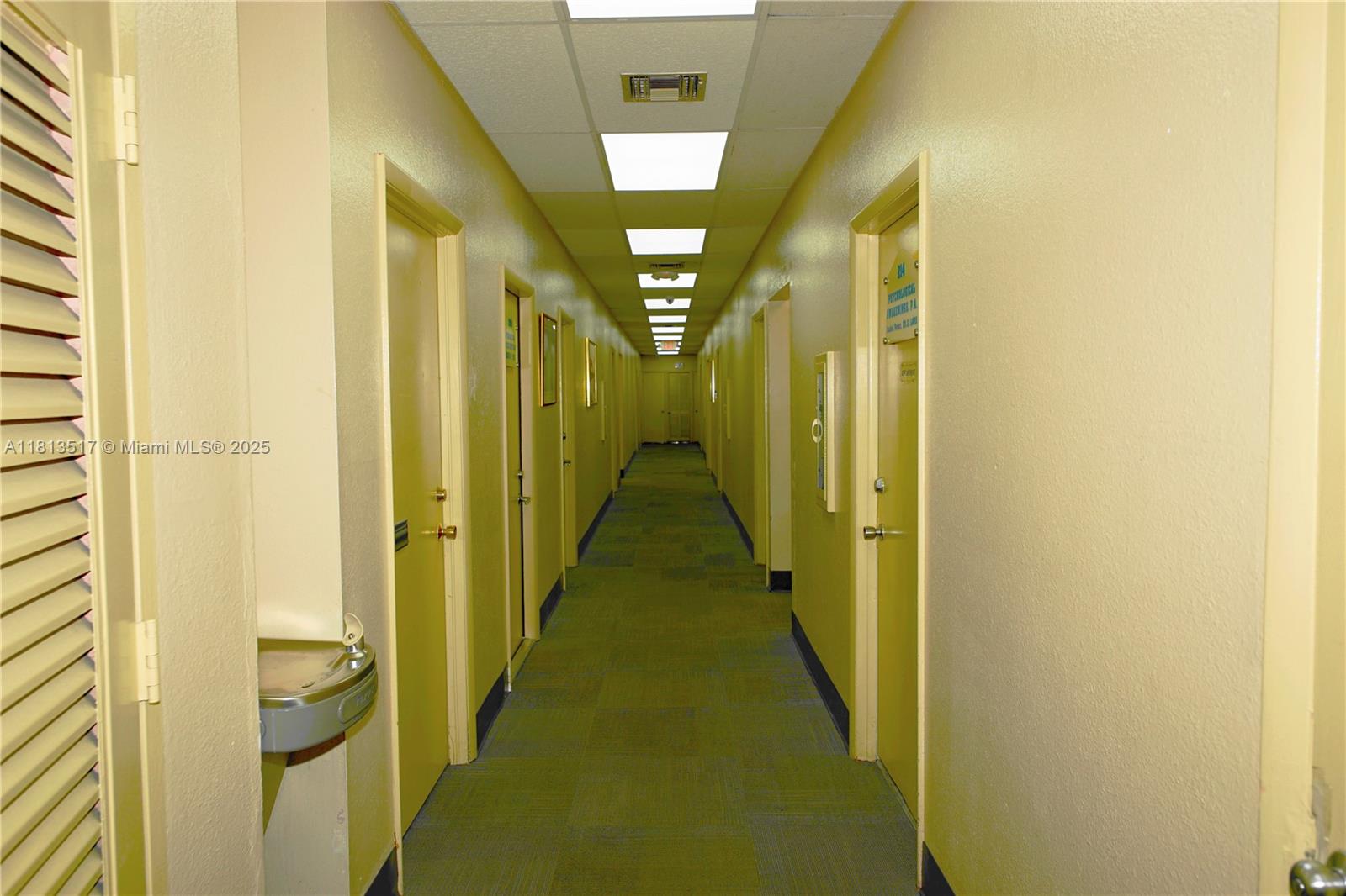 Office space centrally located on the second floor of the Bird Galloway Center. Unit has water closets and reception area. Price all-inclusive no CAM. Please call listing agent for showing instructions.