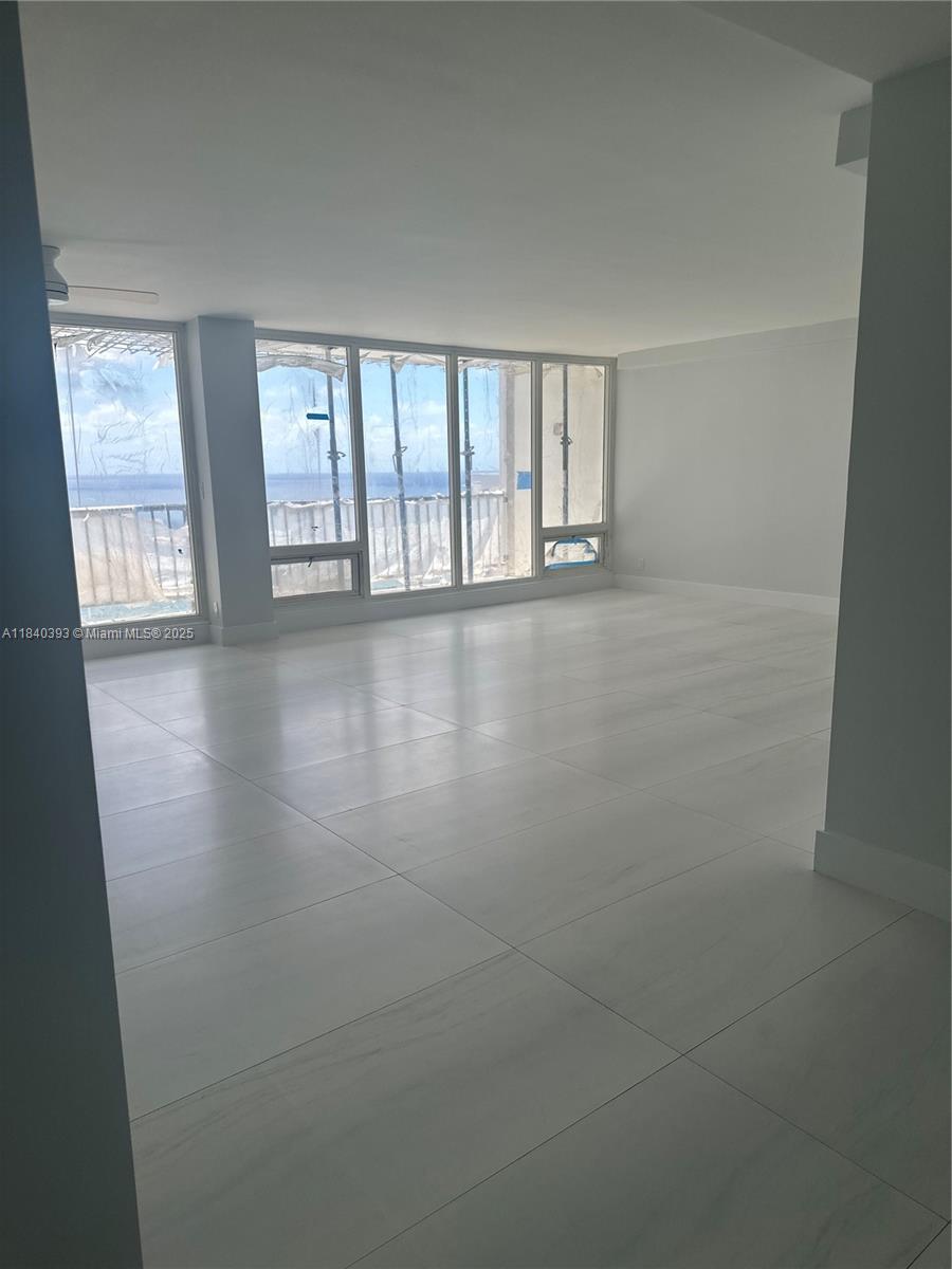 PLAZA SOUTH CONDO - Residential