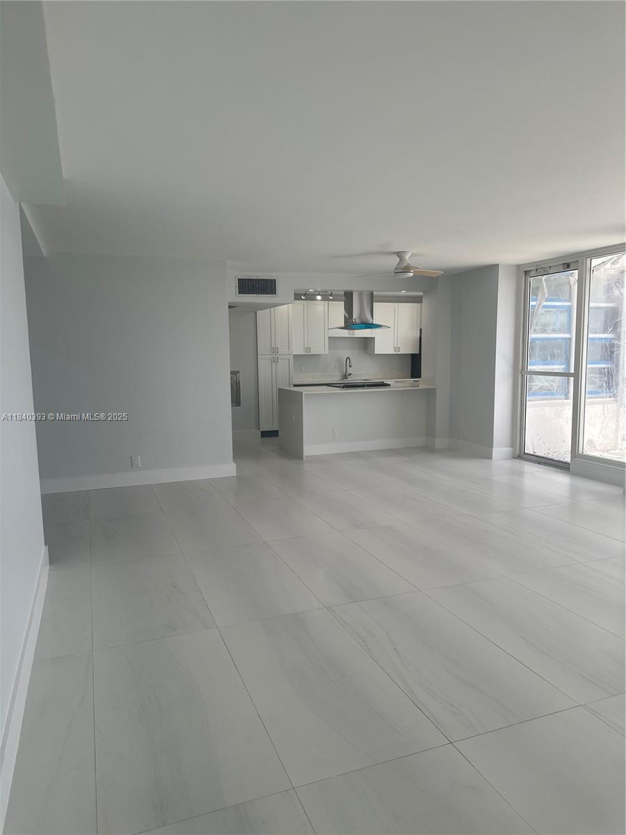 PLAZA SOUTH CONDO - Residential