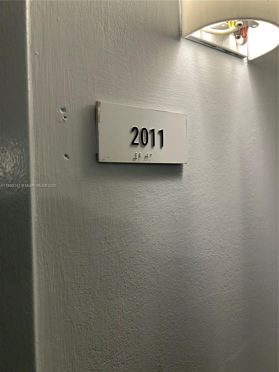 300 S Biscayne Blvd T-2011