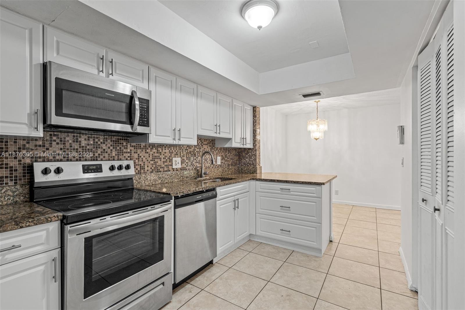 COLONIES TWO CONDO - Residential