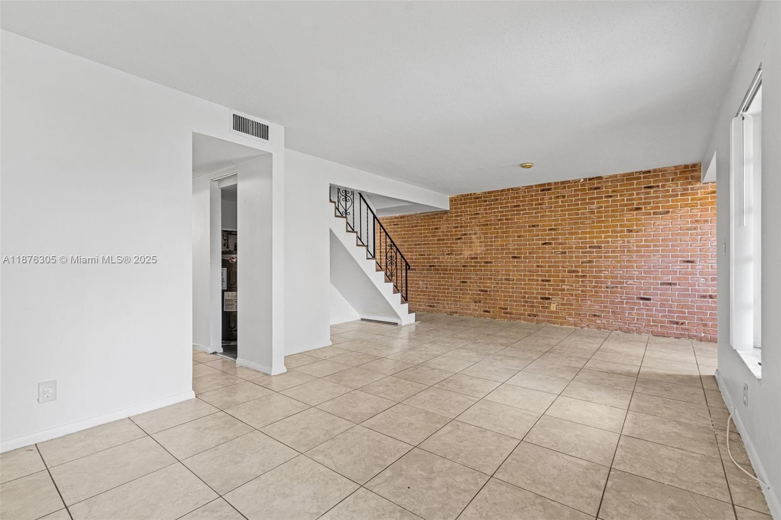 COLONIES TWO CONDO - Residential