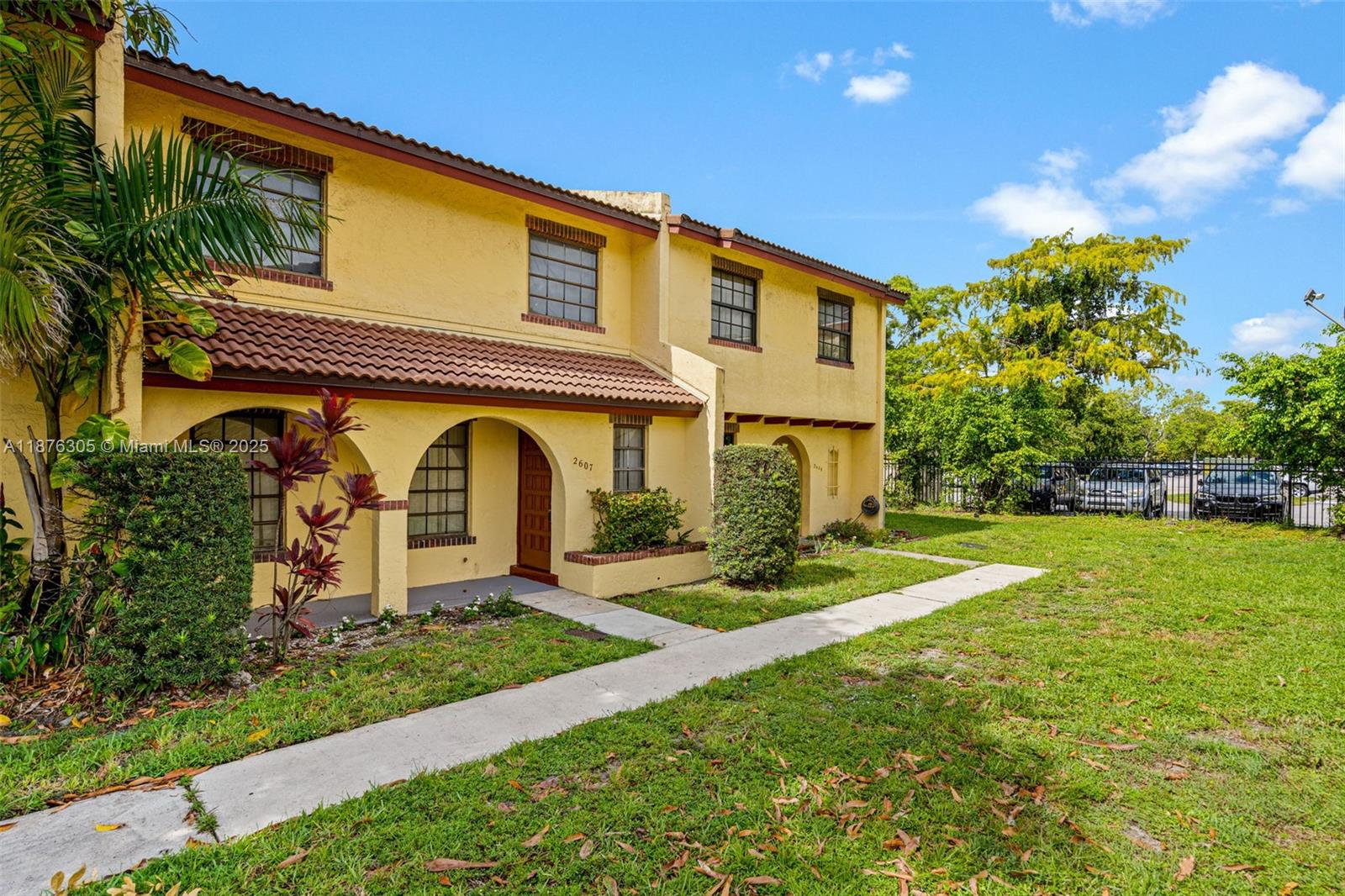 COLONIES TWO CONDO - Residential