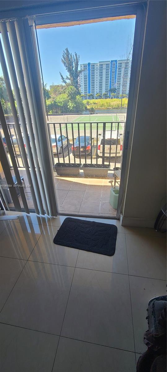 SUNSET VILLAS NO 3 CONDO - Residential