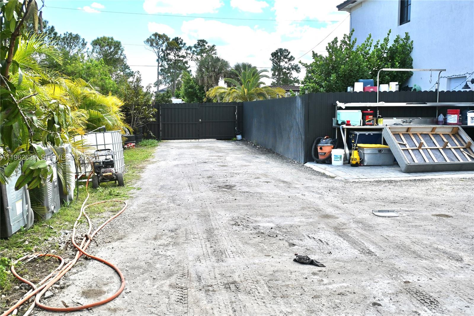 GOULDS ESTATES SEC 1 - Residential