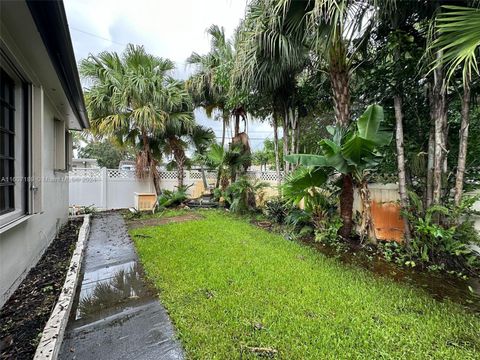 Single Family Residence in Hollywood FL 911 N Park Rd, Rd 24.jpg