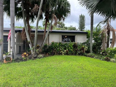 Single Family Residence in Hollywood FL 911 N Park Rd, Rd 49.jpg