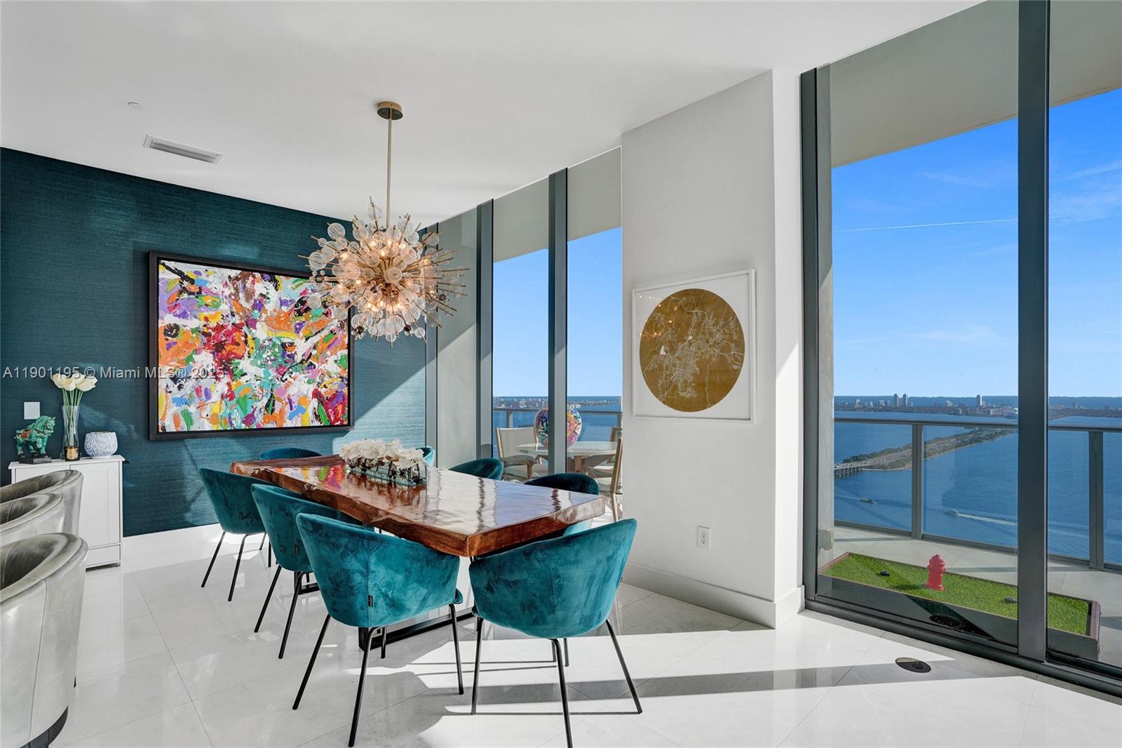 ONE PARAISO CONDO - Residential