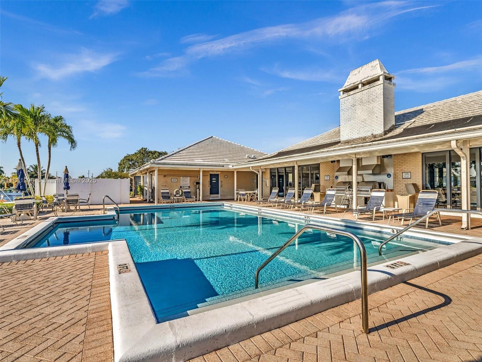 CYPRESS CLUB CONDO - Residential