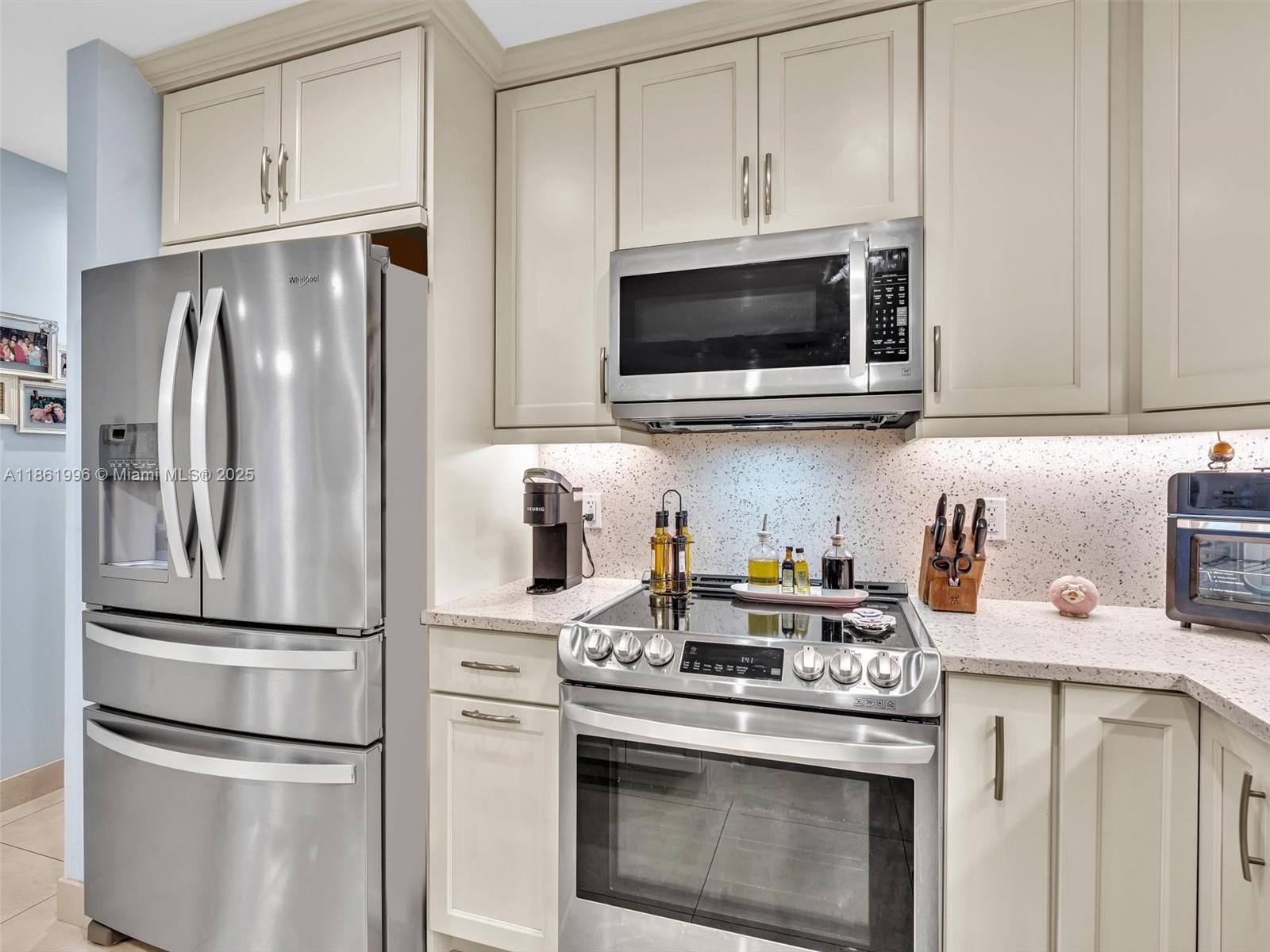 CYPRESS CLUB CONDO - Residential