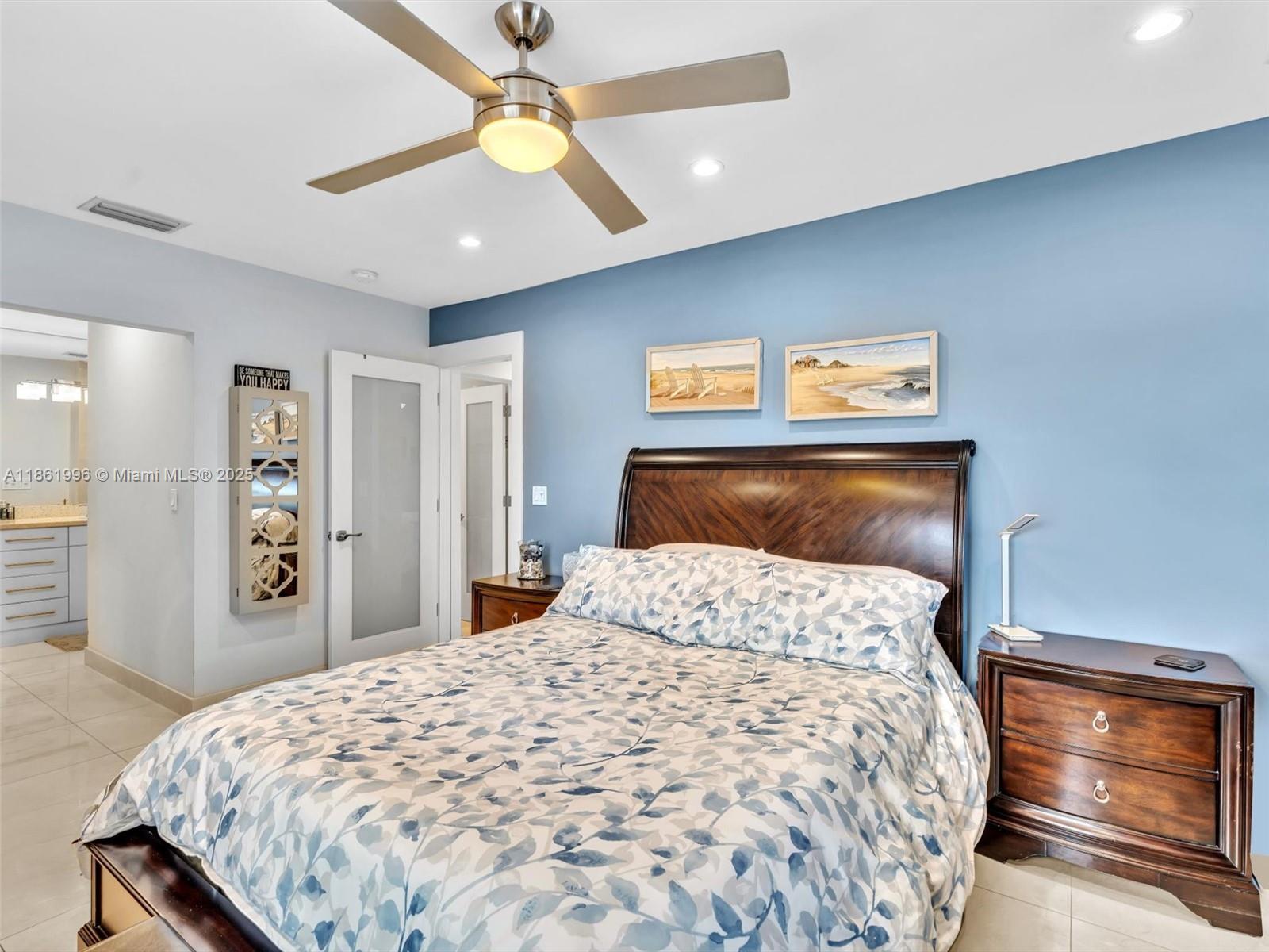 CYPRESS CLUB CONDO - Residential