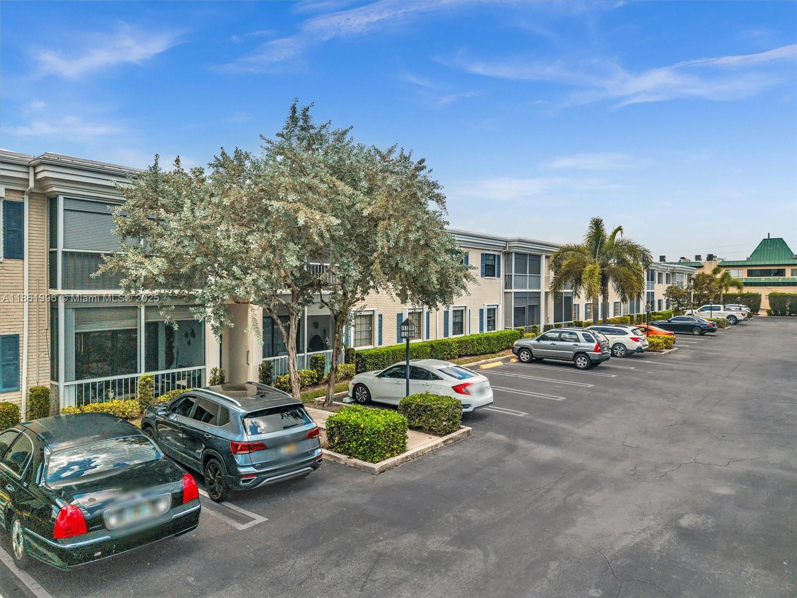 CYPRESS CLUB CONDO - Residential