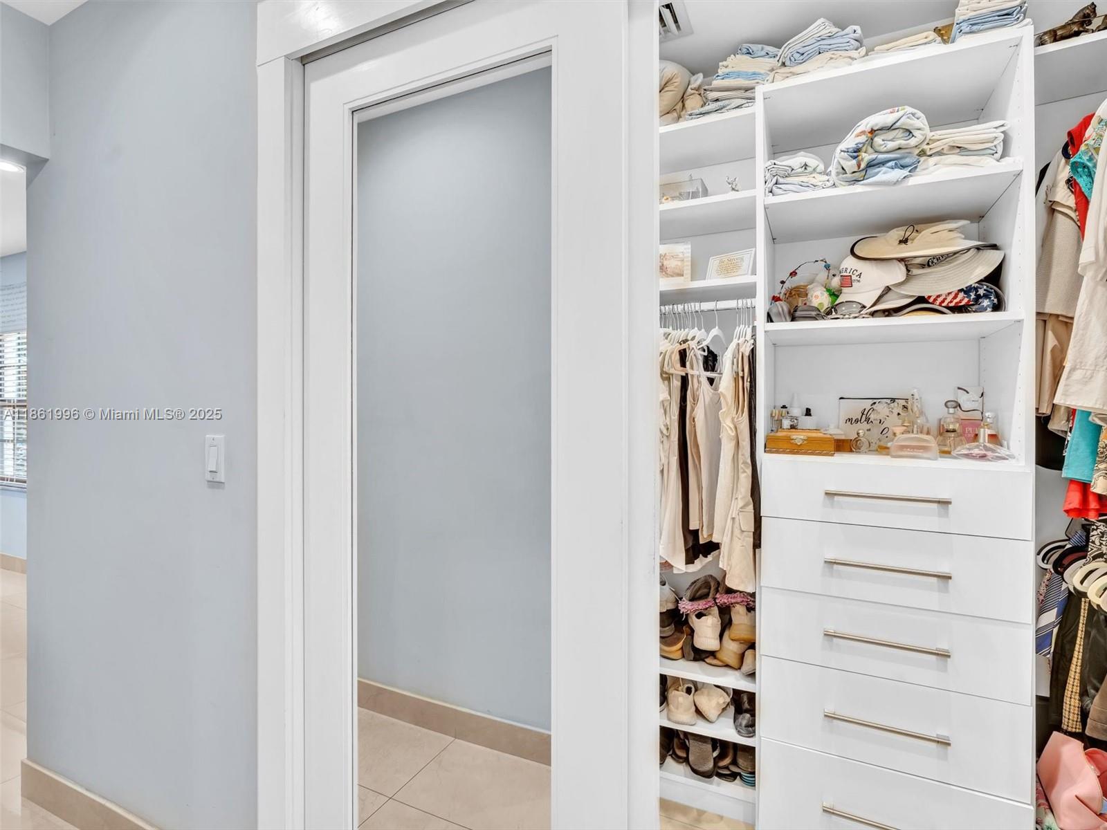 CYPRESS CLUB CONDO - Residential