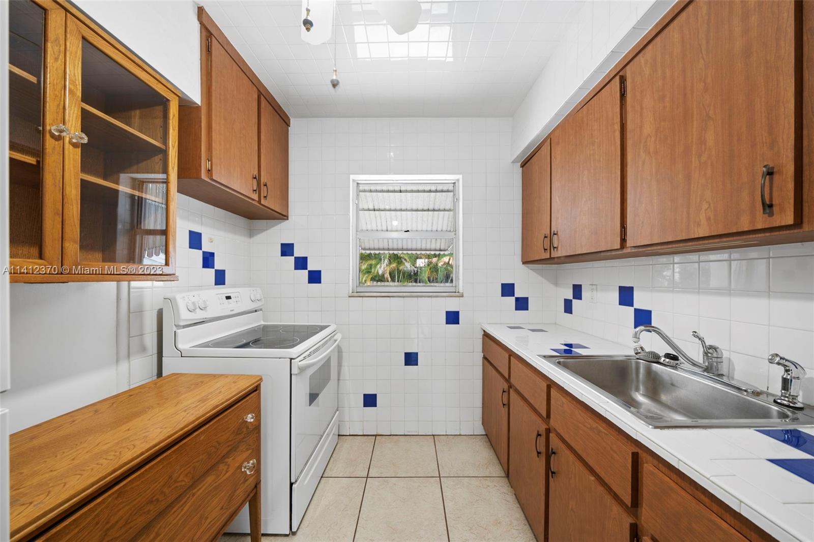 SYLVANIA HEIGHTS - Residential Lease