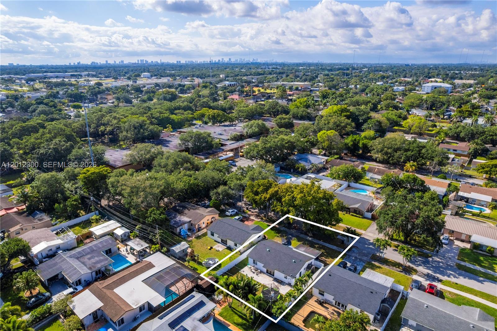 LINWOOD GARDENS NO 1 - Residential