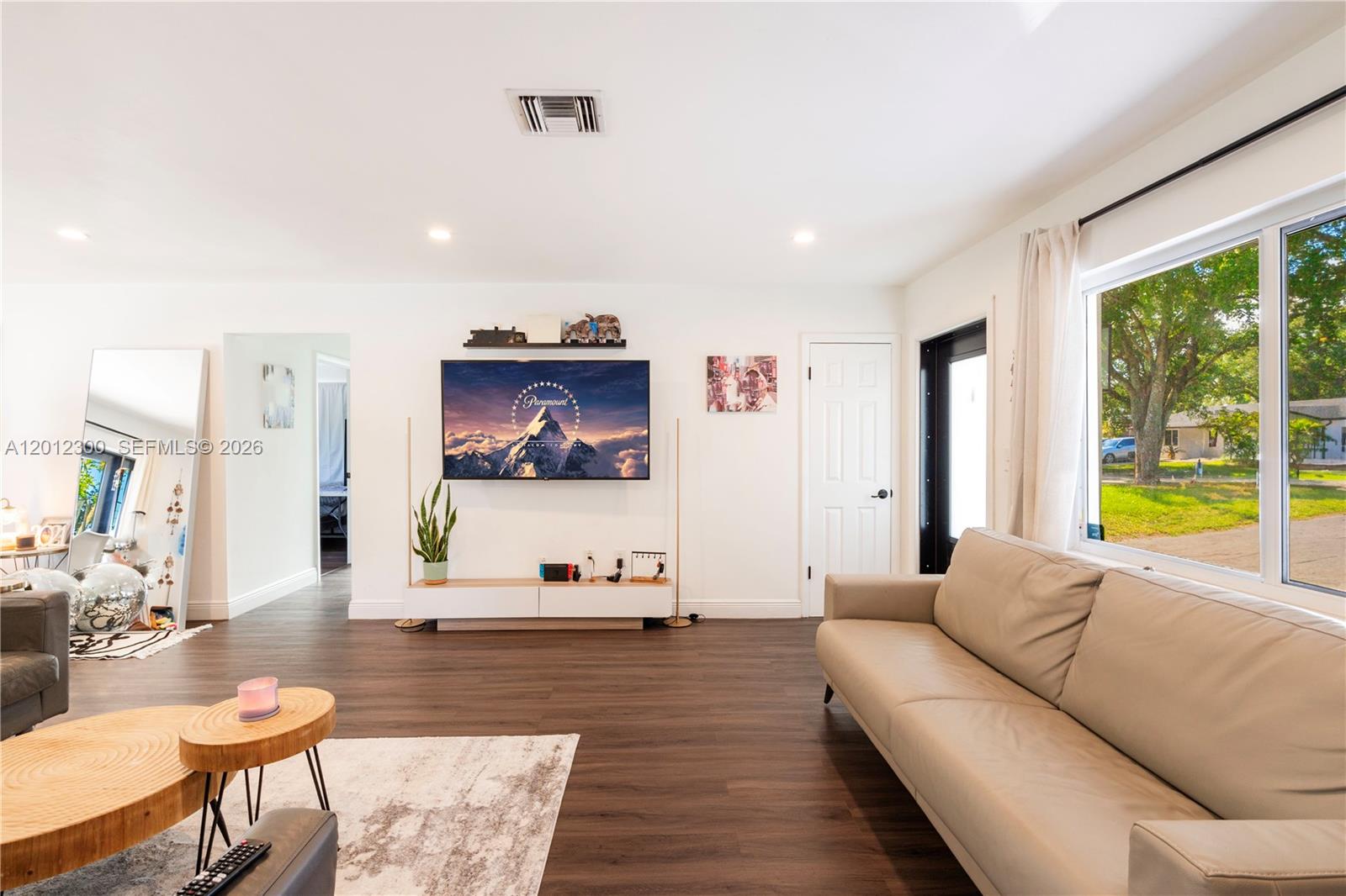 LINWOOD GARDENS NO 1 - Residential