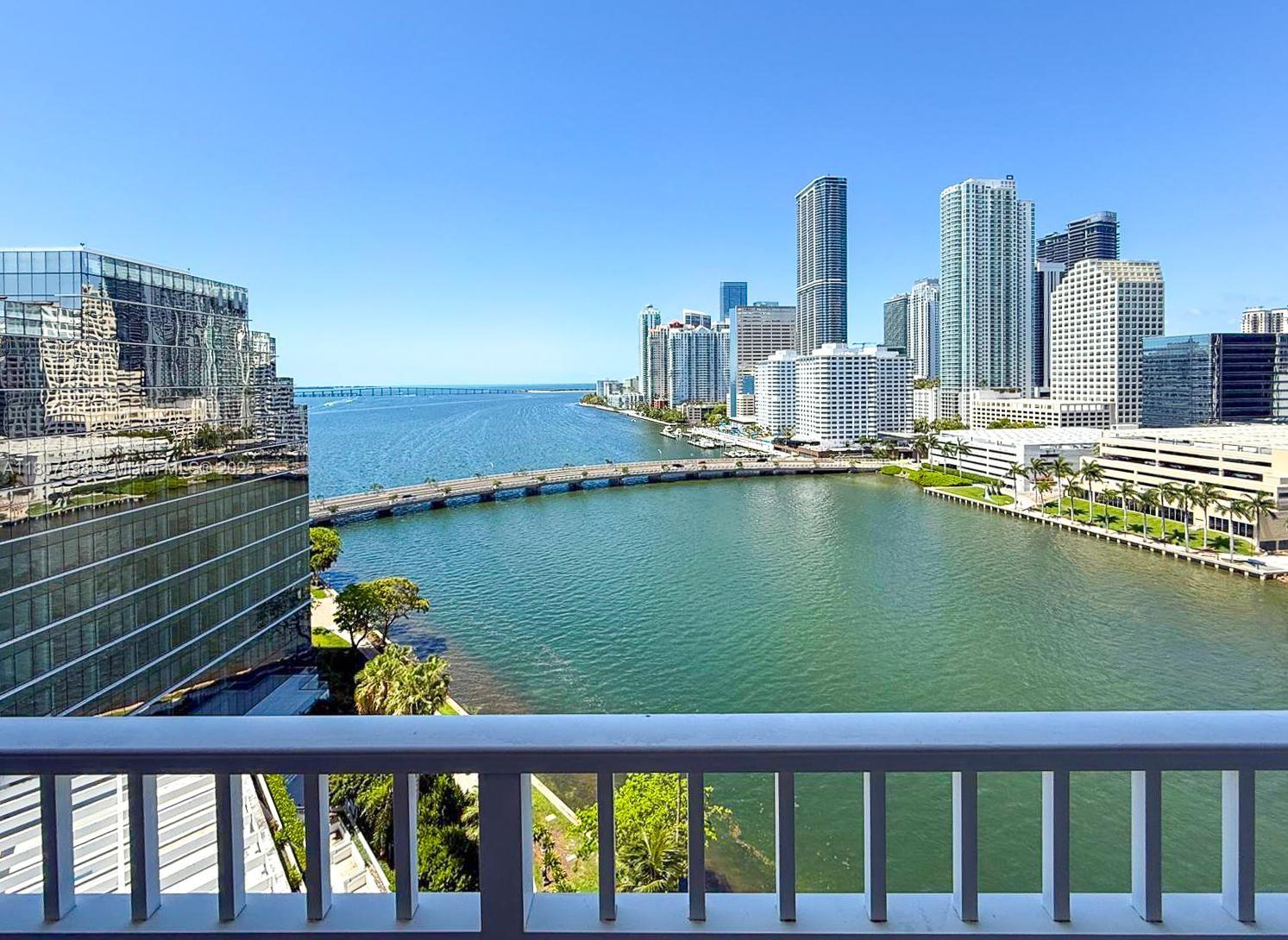 Rental Property at 701 Brickell Key Blvd 1601, Miami, Broward County, Florida - Bedrooms: 1 
Bathrooms: 2  - $2,400 MO.