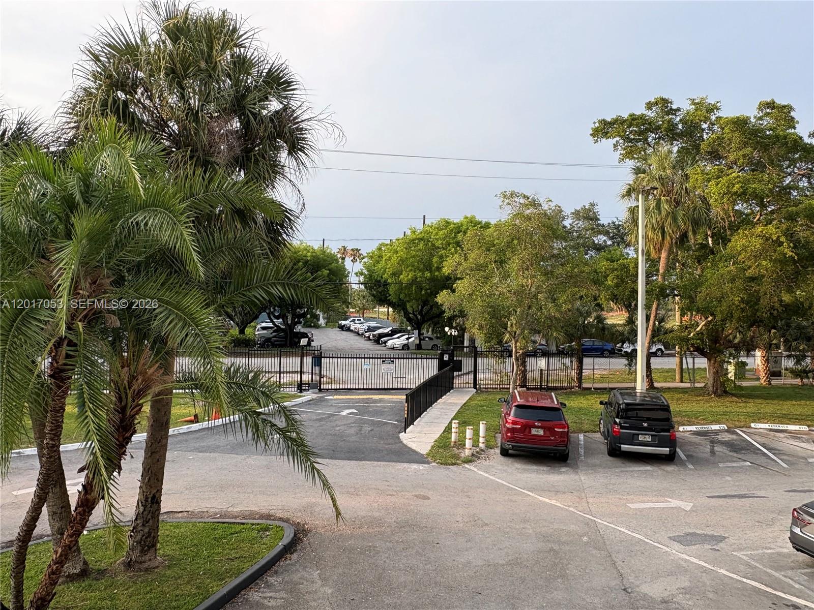 JADE WINDS GROUP - - Residential