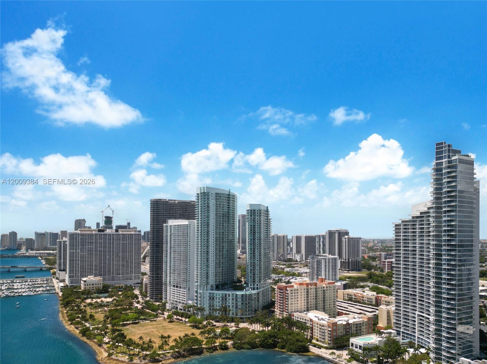 PARAMOUNT BAY CONDO - Residential