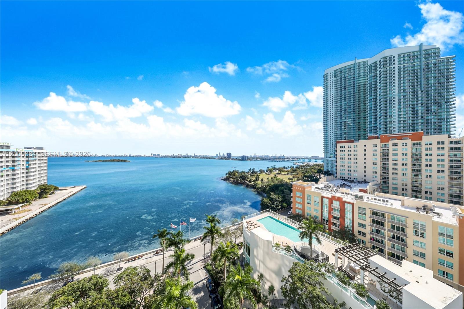 PARAMOUNT BAY CONDO - Residential