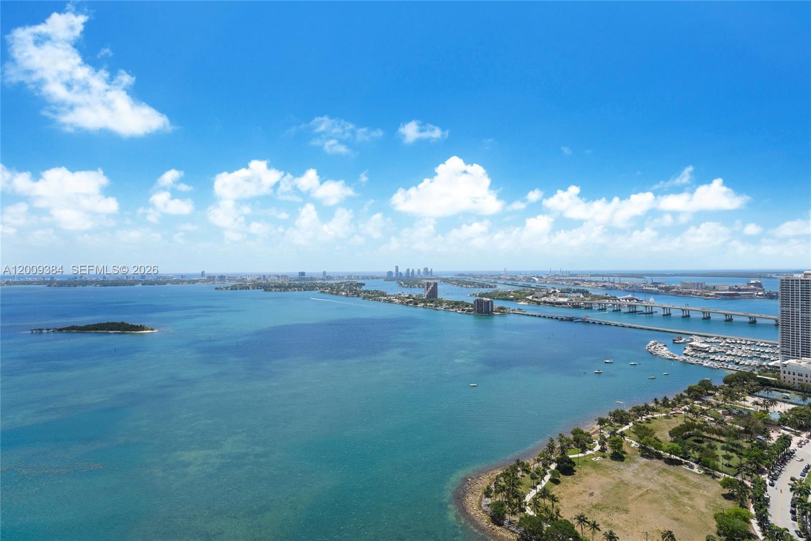 PARAMOUNT BAY CONDO - Residential