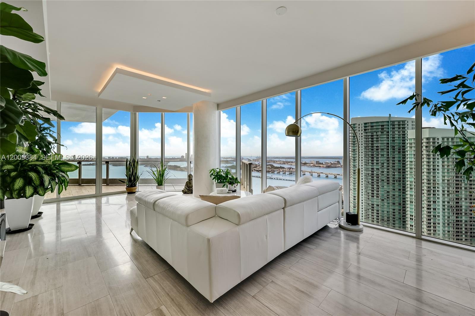 2020 N Bayshore Dr 3902