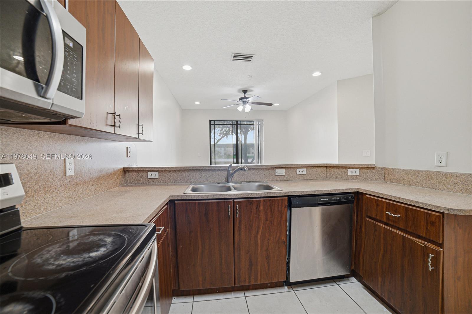 FLORENCE AT CRYSTAL LAKES - Residential