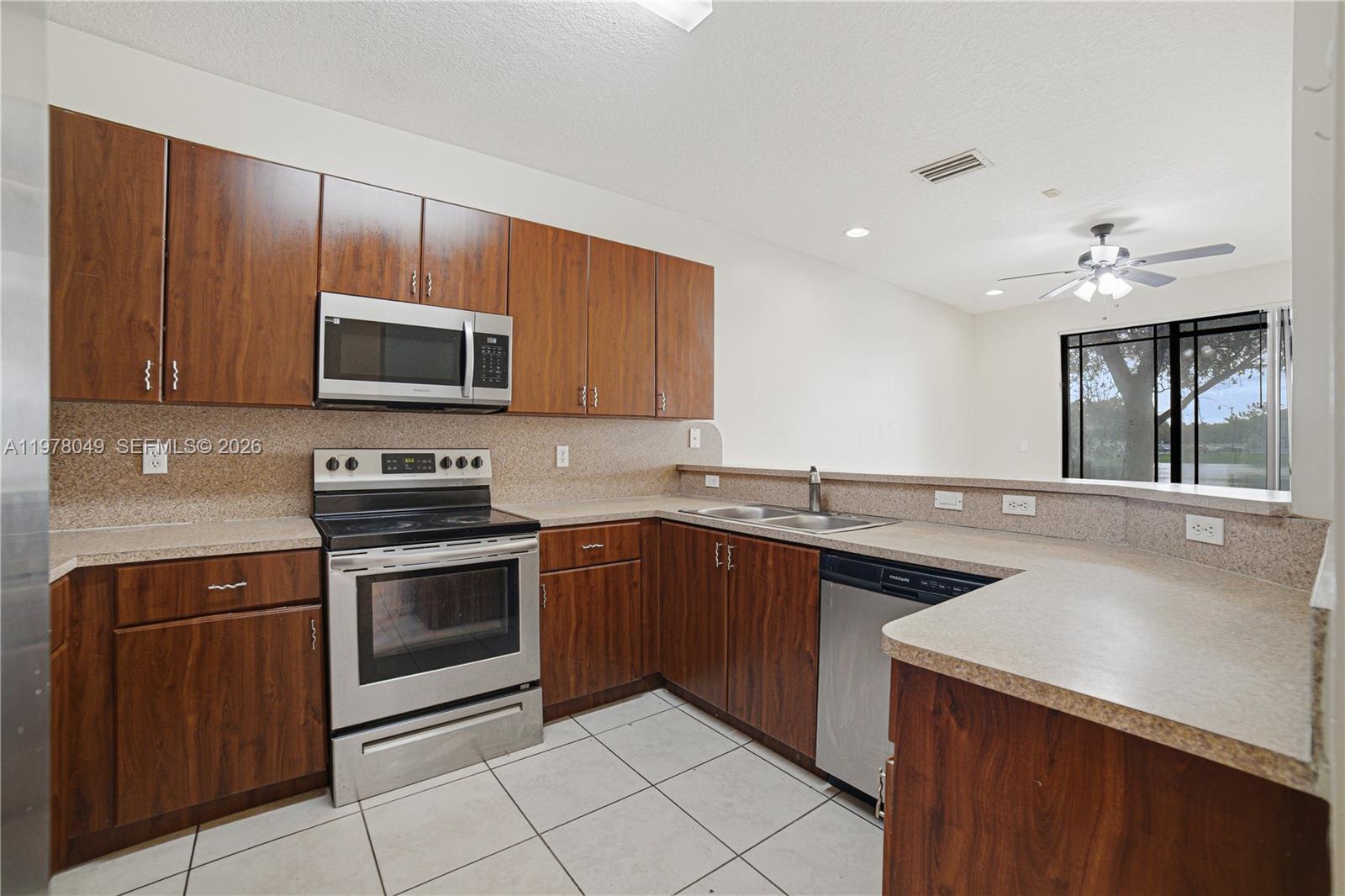 FLORENCE AT CRYSTAL LAKES - Residential