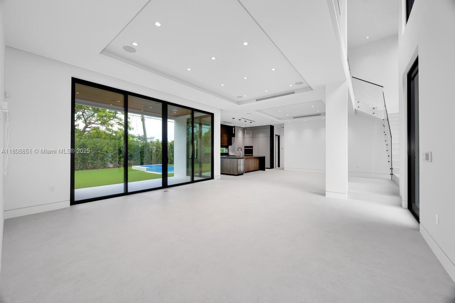 CAMNER GABLES 1ST ADDN - Residential