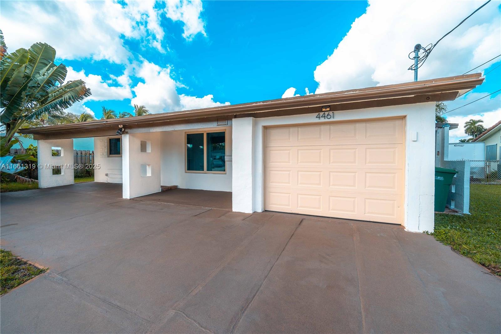 4461 SW 34th Dr