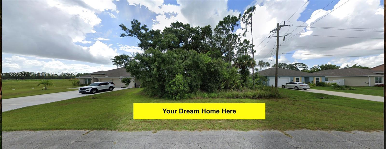 0.23 ACRE LOT for sale. Build your dream home on a lot size approx 80' of frontage and 125' of depth by an end street. Great Quiet Location! Just minutes away from I-95, Tradition and Saint Lucie West. Close to restaurants, shopping centers and local super centers such as Walmart and Sam's Club off of Gatlin. Priced to sell quick, grab the opportunity while it is still available.