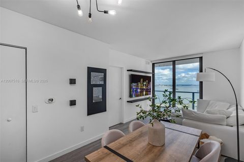 Tiny photo for 501 NE 31st St #3704, Miami, FL 33137 (MLS # A12007516)