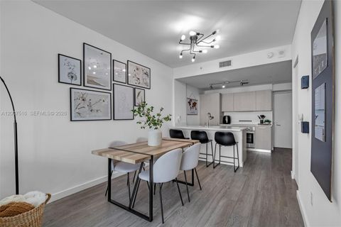 Tiny photo for 501 NE 31st St #3704, Miami, FL 33137 (MLS # A12007516)