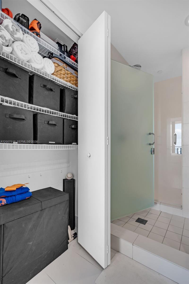 PARAISO BAYVIEWS CONDO - Residential