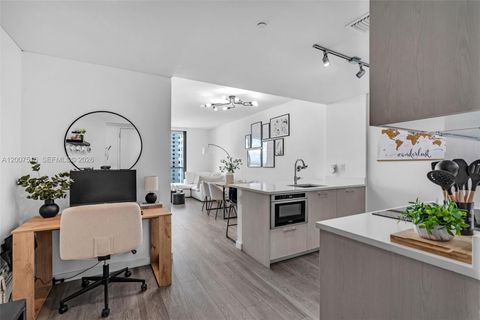 Tiny photo for 501 NE 31st St #3704, Miami, FL 33137 (MLS # A12007516)