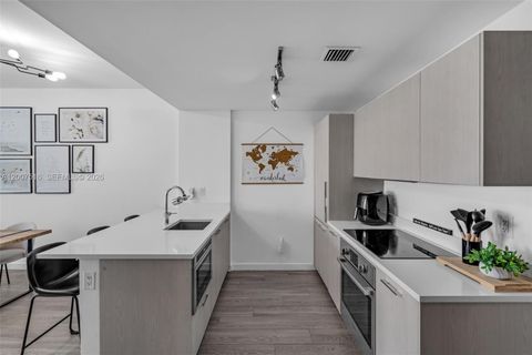 Tiny photo for 501 NE 31st St #3704, Miami, FL 33137 (MLS # A12007516)