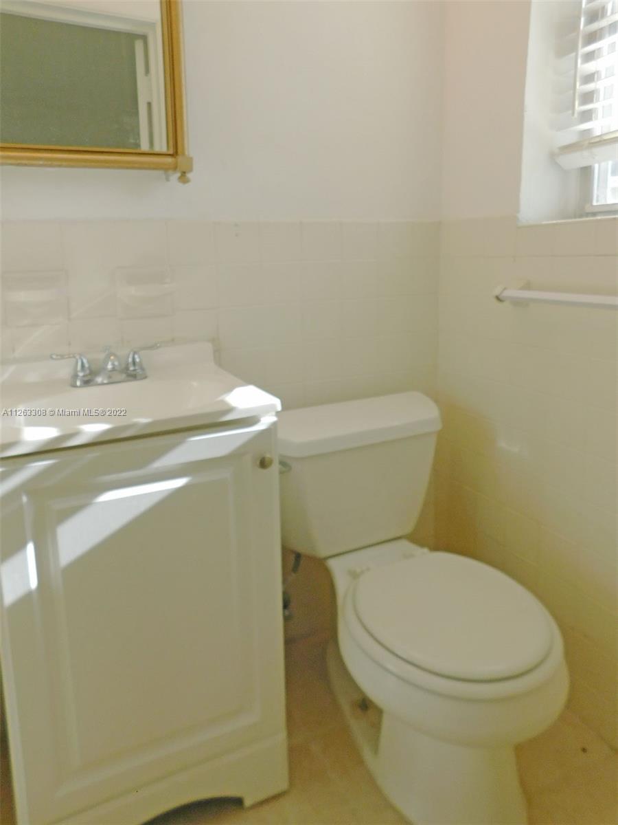 1735 MARSEILLE DR CONDO - Residential Lease