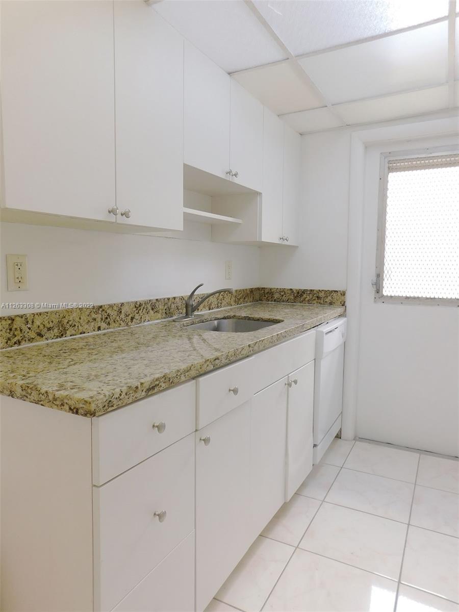 1735 MARSEILLE DR CONDO - Residential Lease