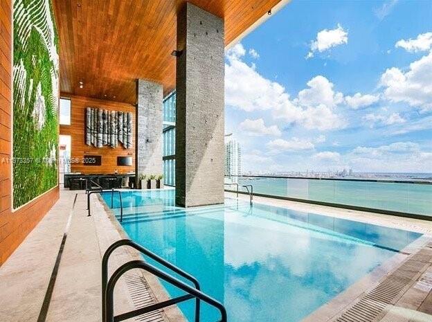 ECHO BRICKELL CONDO - Residential
