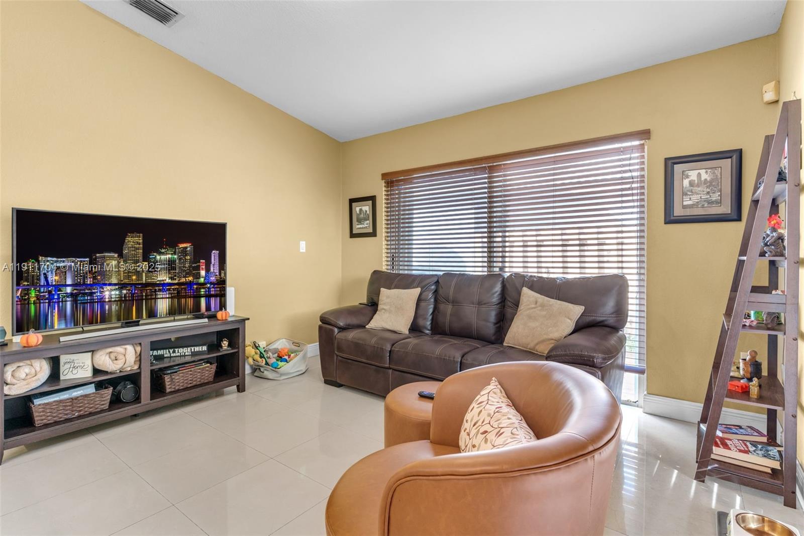 CHRISTINA AT THE HAMMOCKS - Residential