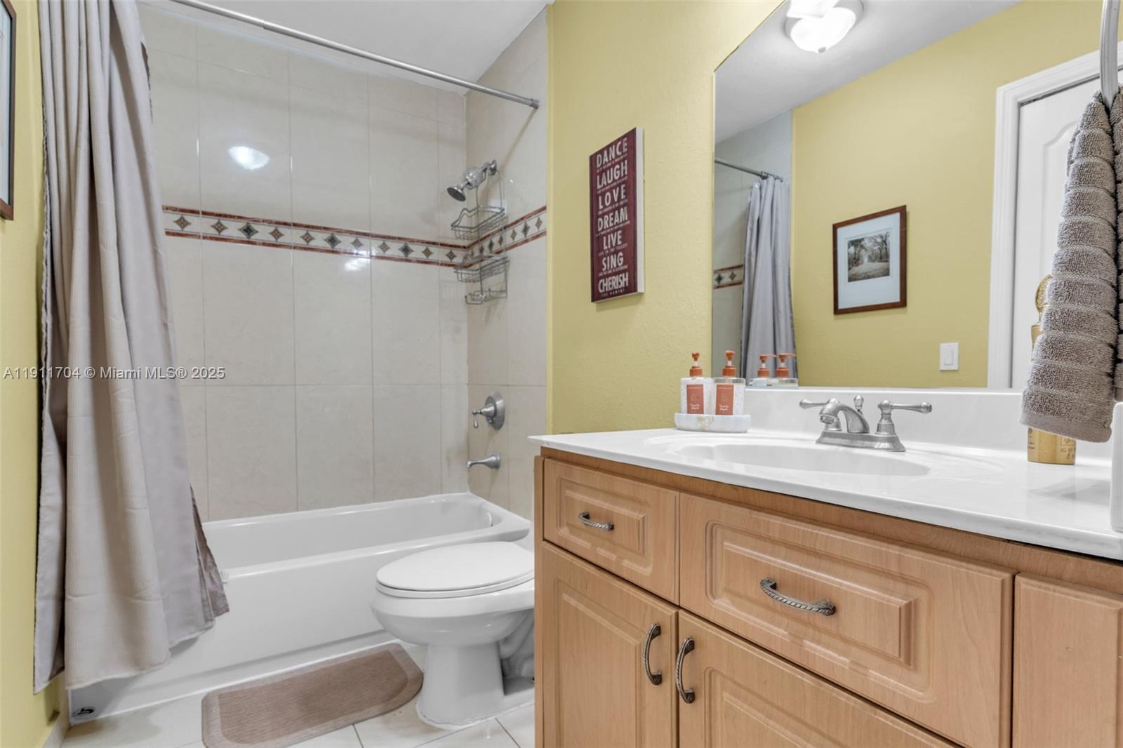 CHRISTINA AT THE HAMMOCKS - Residential