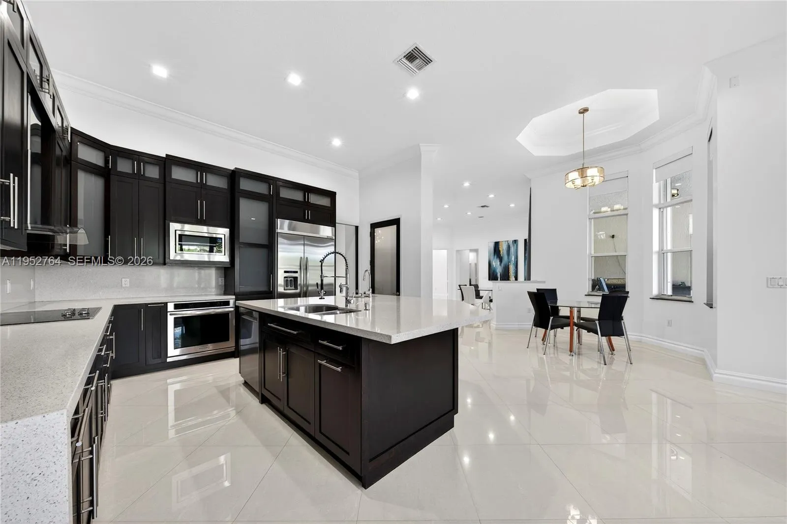 Davie, Florida, 33330, United States, 4 Bedrooms Bedrooms, ,3 BathroomsBathrooms,Residential,Active,2012872