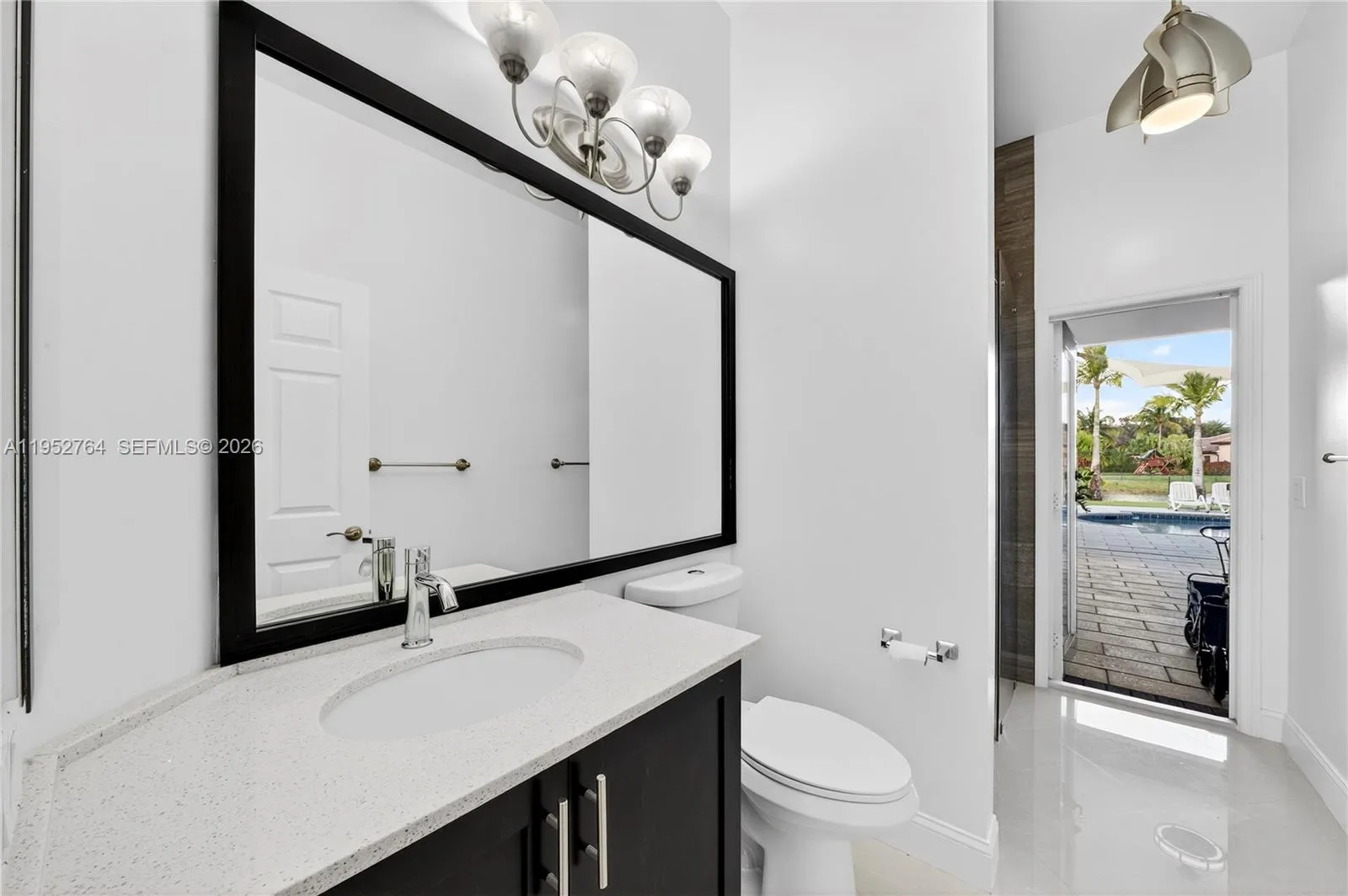 Davie, Florida, 33330, United States, 4 Bedrooms Bedrooms, ,3 BathroomsBathrooms,Residential,Active,2012872