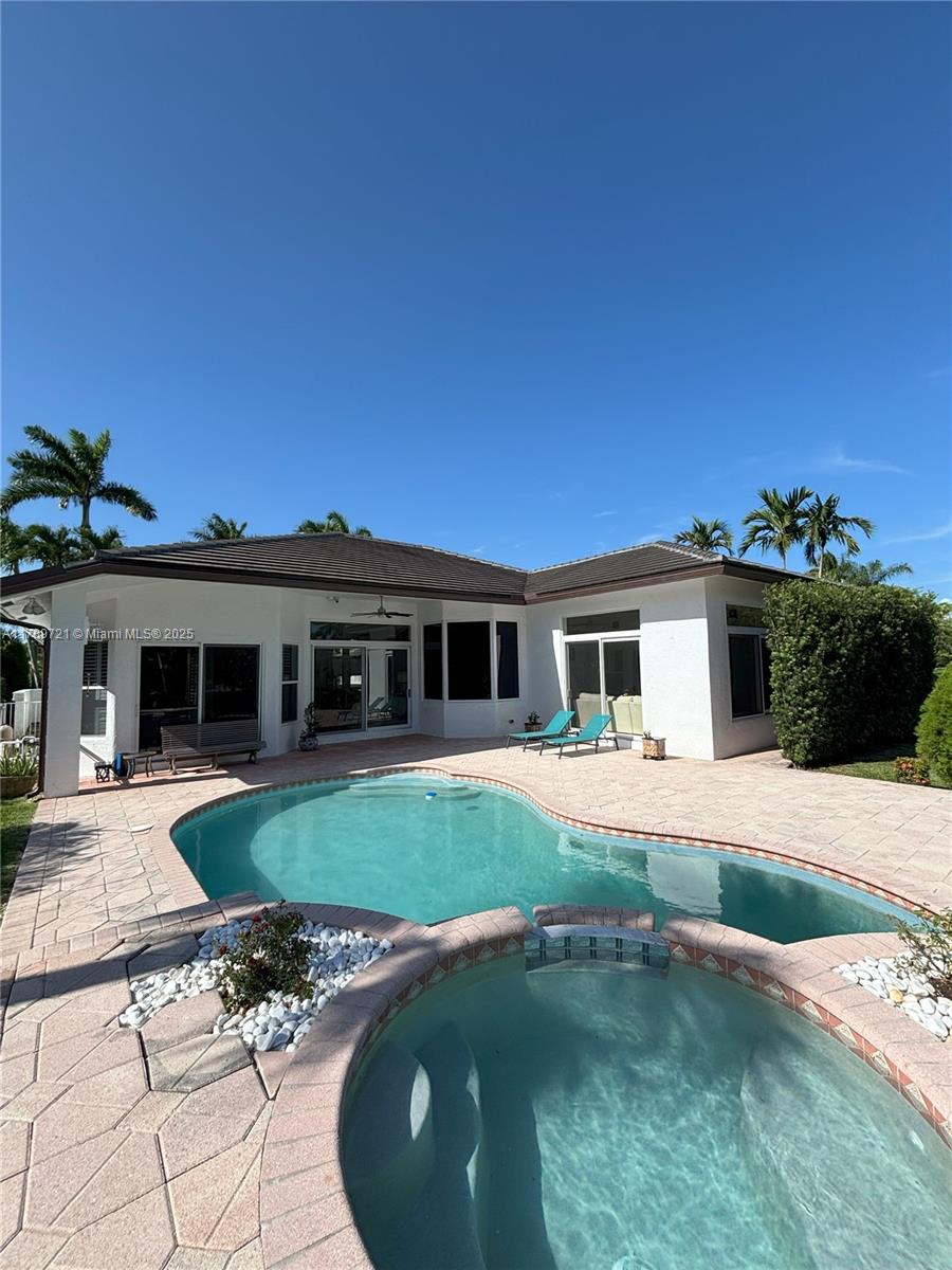 HAWKS LANDING - Residential