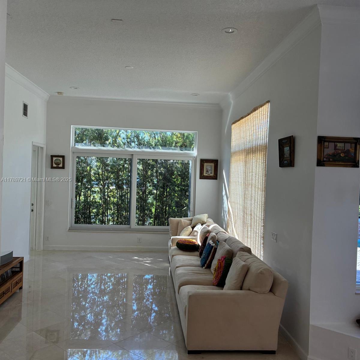 HAWKS LANDING - Residential