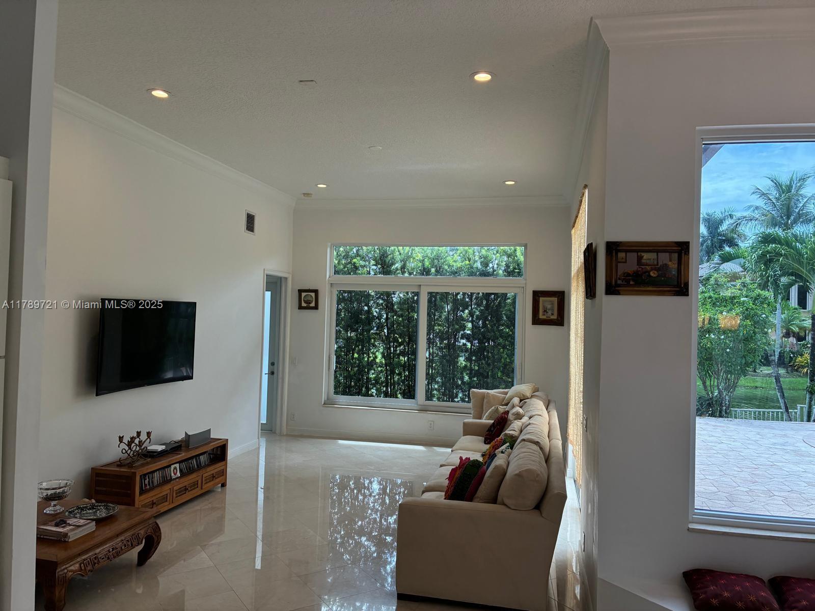 HAWKS LANDING - Residential