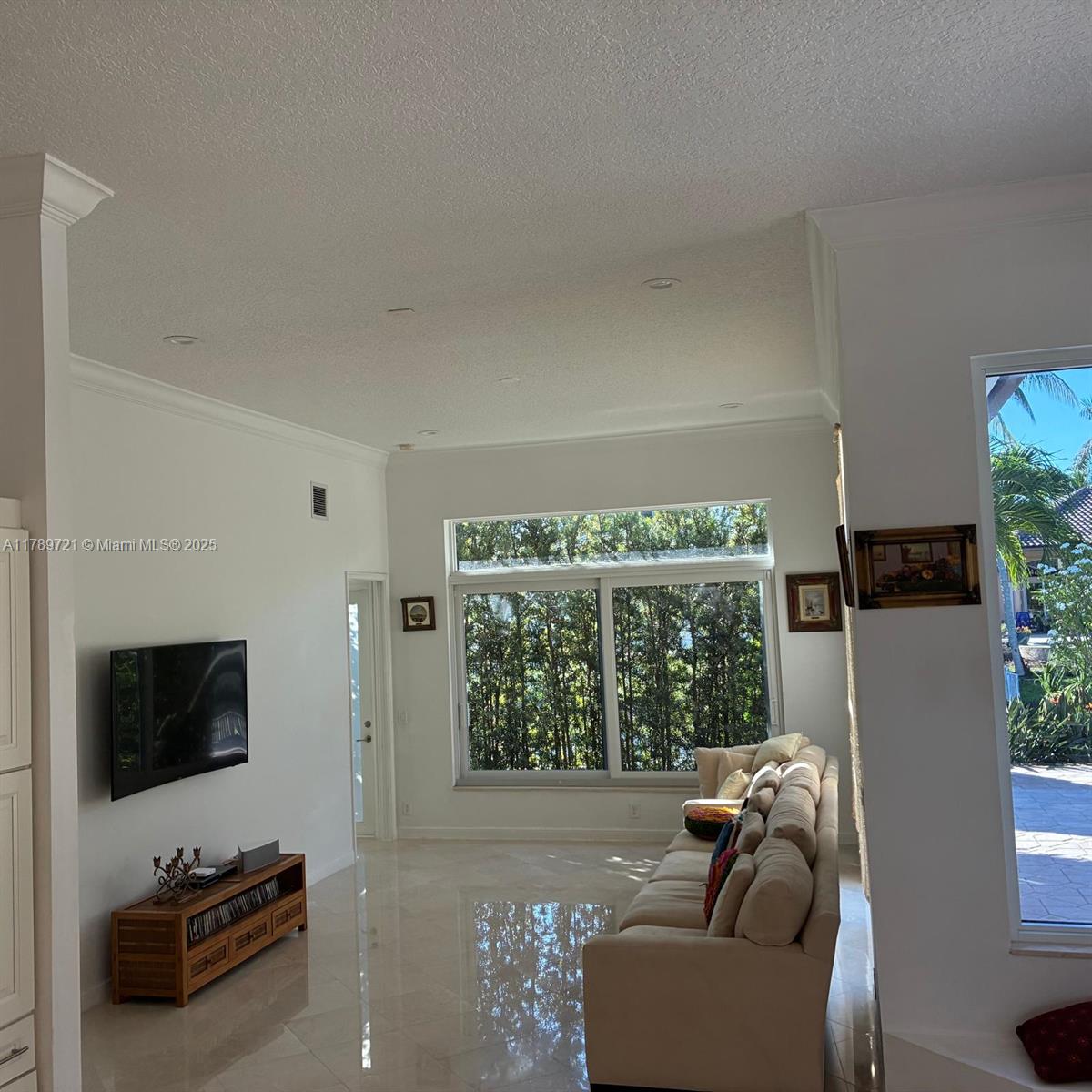 HAWKS LANDING - Residential